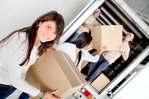 Local moving truck service for homes and flats in Streatham